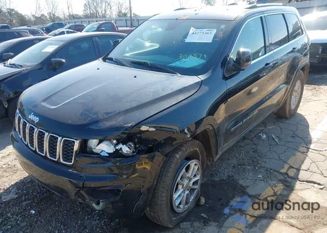 2018 Jeep Grand Cherokee Laredo E 4X2 z USA, uszkodzony, nr VIN 1C4RJEAG5JC300579